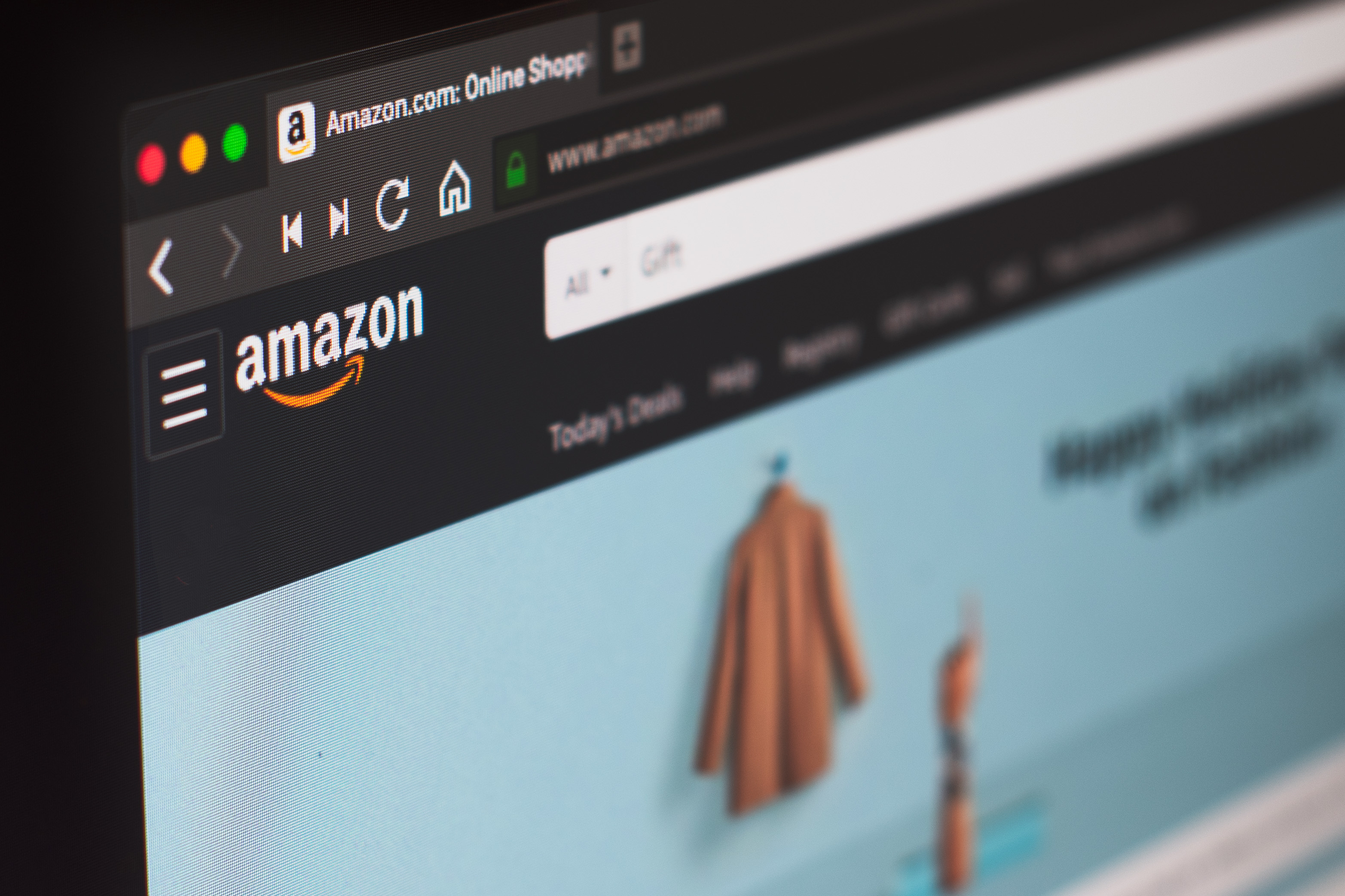 Jeff Bezos sells off $666 million in Amazon stock