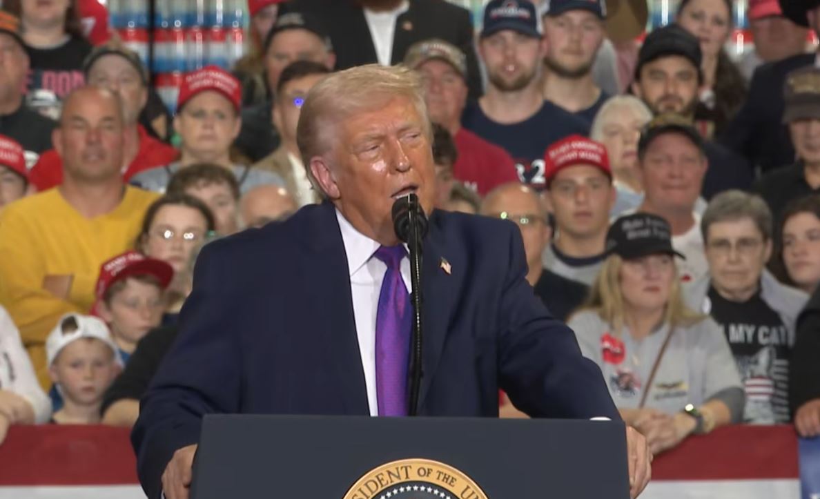 Floridians camp out to hear POTUS speak on Friday