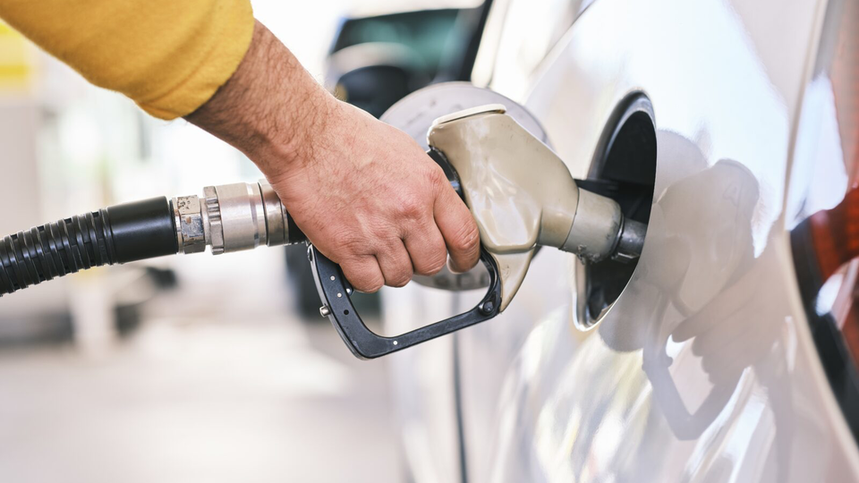 Gas prices drop amid announcement of preliminary U.S.-Iran deal