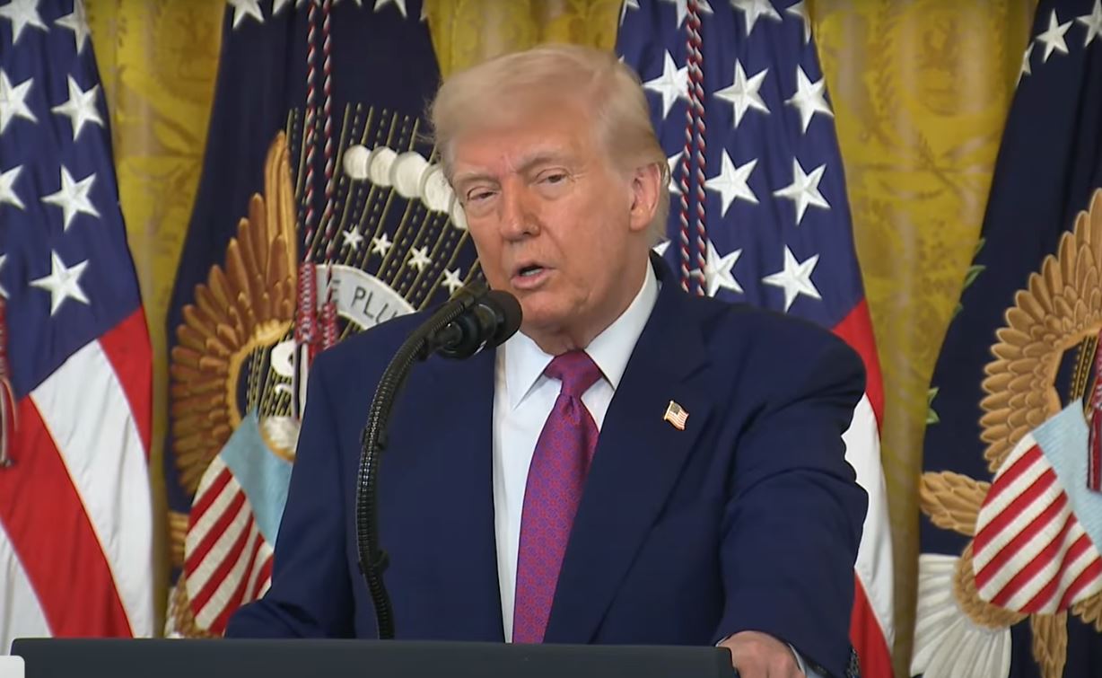 Trump strongly urges Iran to ‘make a deal’ before it’s too late amid Israeli strikes