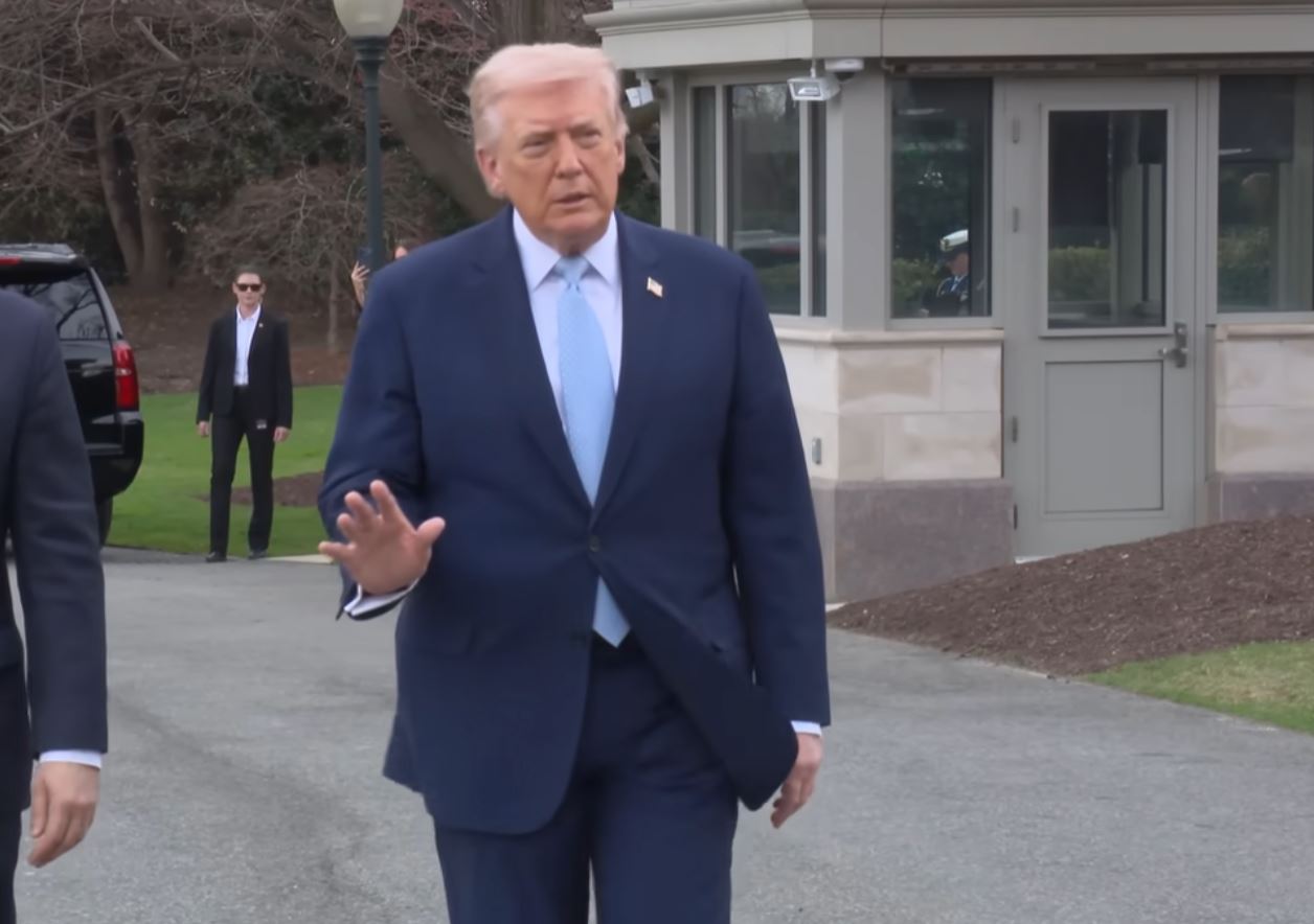 President Trump announces talks with Iran