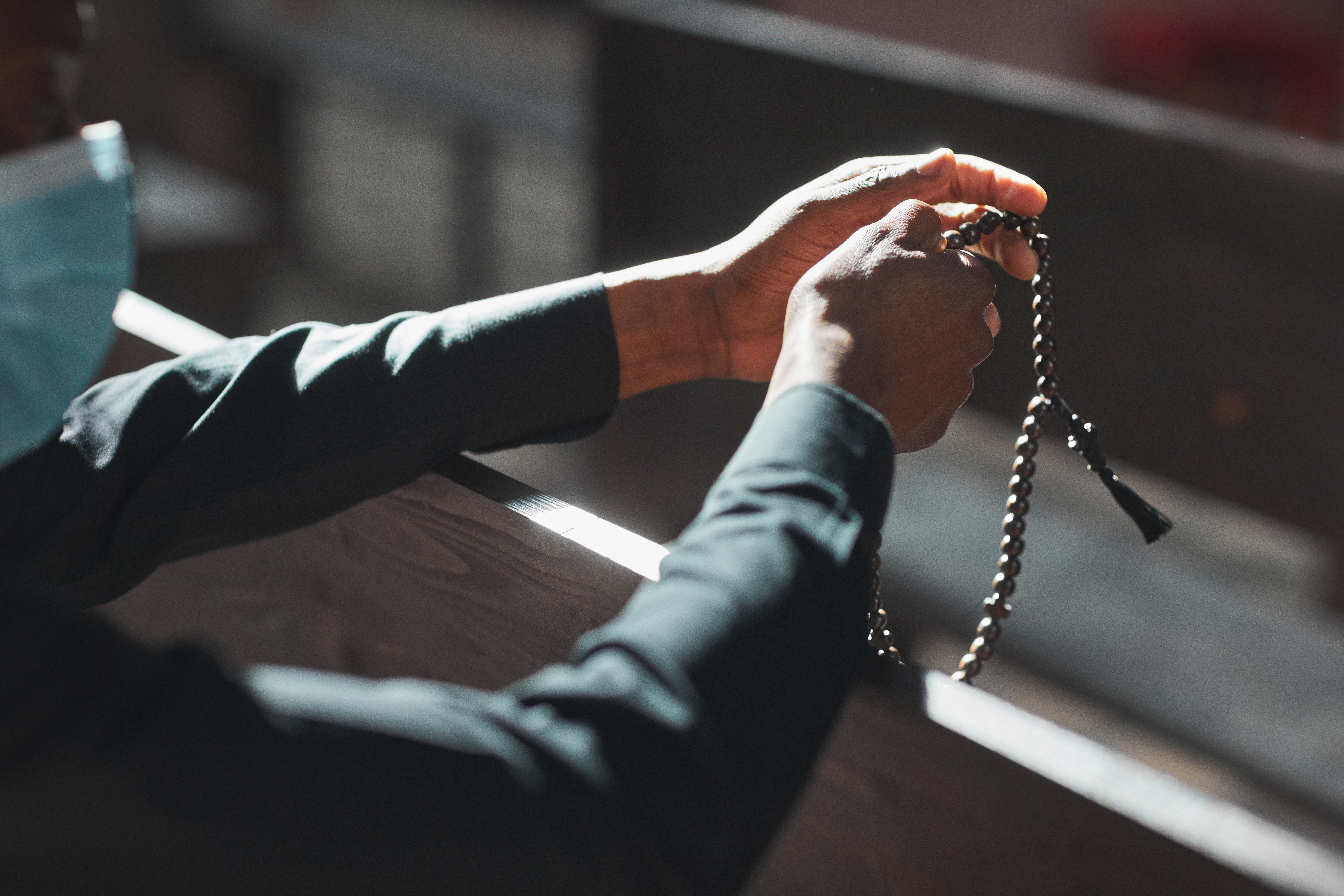 Conservative leader promotes rosary: What do Protestants think about it?