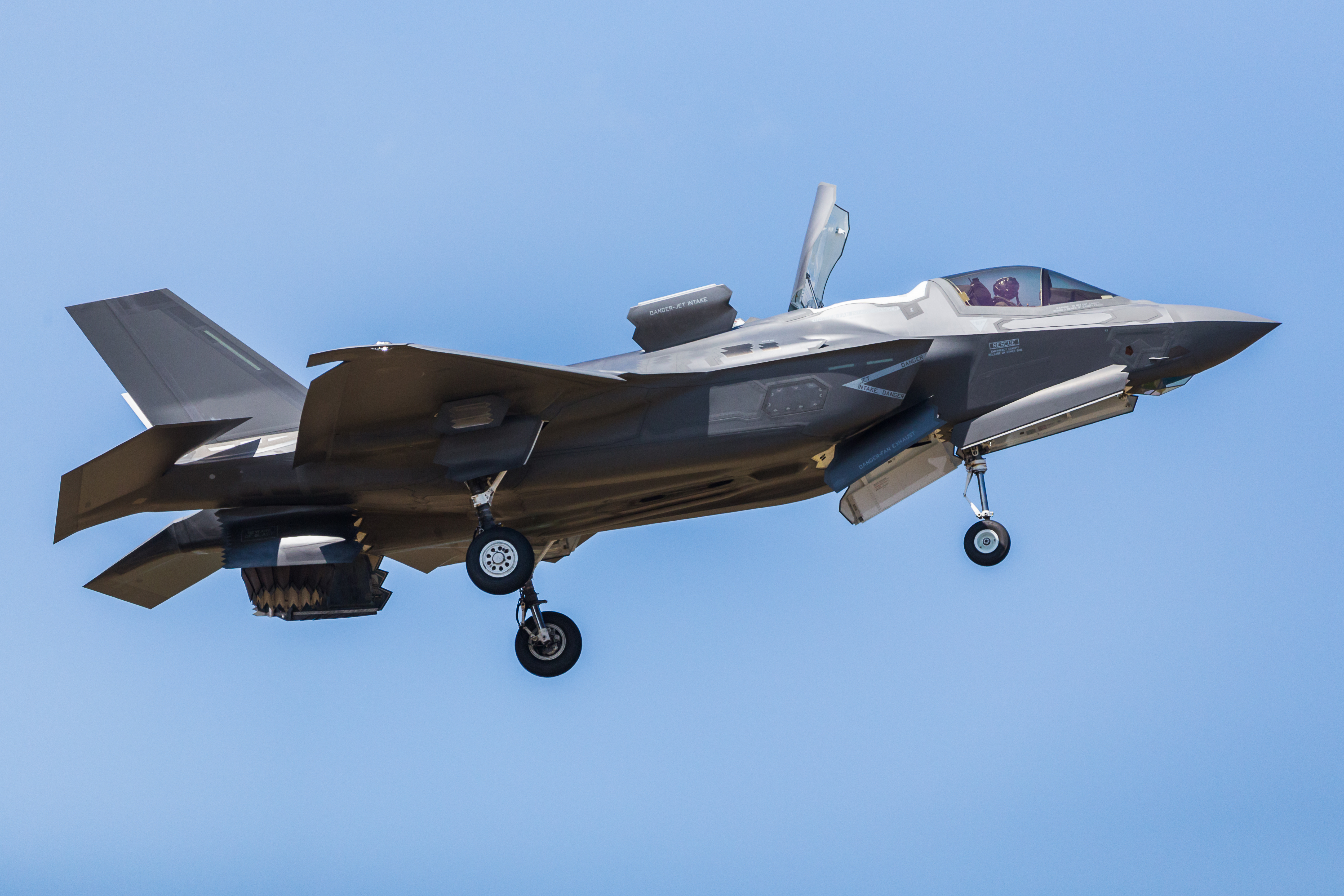 Why is the U.S. considering lifting the F-35 ban on Turkey, and why is it there in the first place?